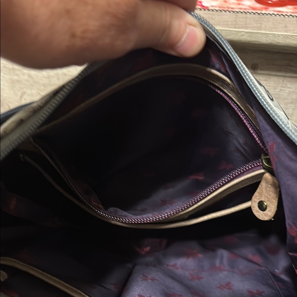 Anuschka Wings Purse - Picture 4 of 8